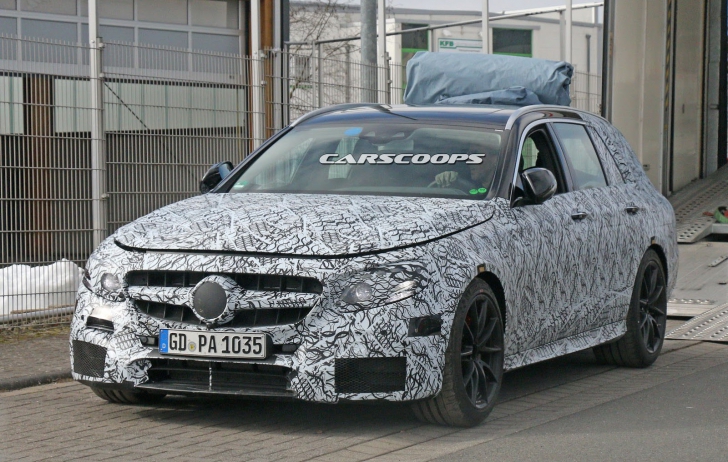 Noul Mercedes-AMG E63 a ieşit pe străzile din Germania. IMAGINI SPION 