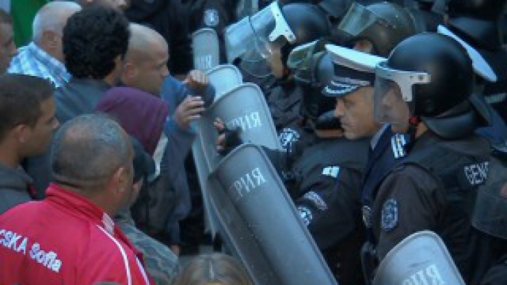 Proteste violente în Bulgaria, după o bătaie în care au fost implicaţi mai mulţi romi