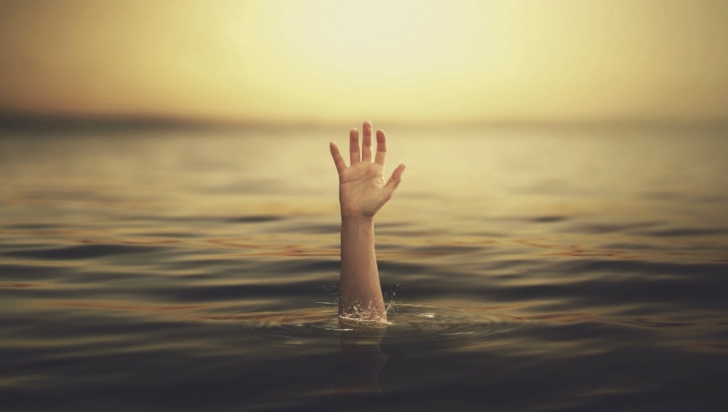 Tragedie. Un fotomodel de 25 de ani a murit în timpul unei ședințe foto sub apă