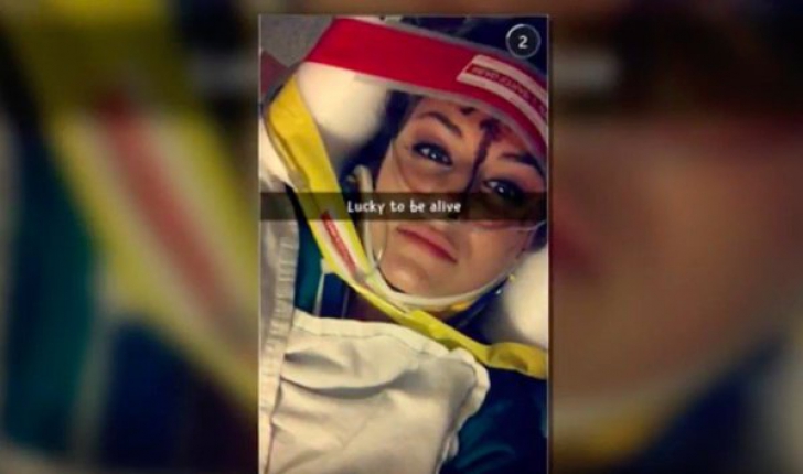 Medicii, ÎNLEMNIŢI.Cum arată selfie-ul pe care şi l-a făcut o fată la câteva minute după un accident