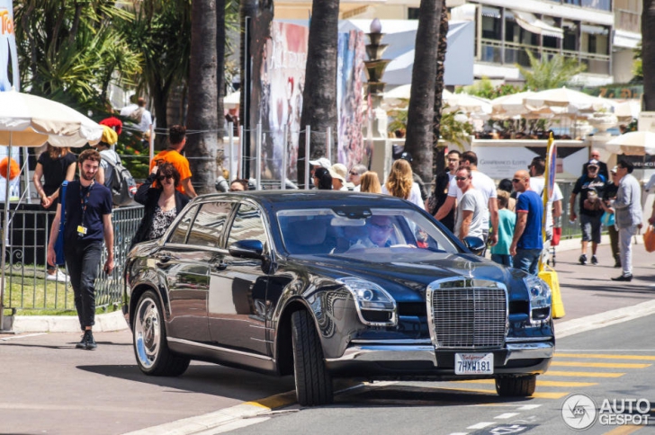 Uimitor! Ce a apărut pe străzi. Au modificat un Mercedes S-Class ca să arate ca un Mercedes 600