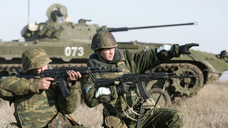 Răspuns pentru NATO: Rusia trimite 3 noi divizii militare în vestul și sudul țării