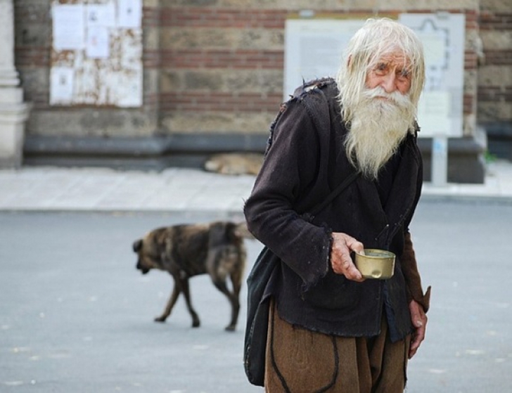 Când vei afla cine e acest bătrân, vei izbucni în lacrimi! Un SFÂNT! Toată lumea îl caută pentru...