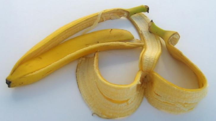 6 întrebuinţări neaşteptate pentru cojile de banană