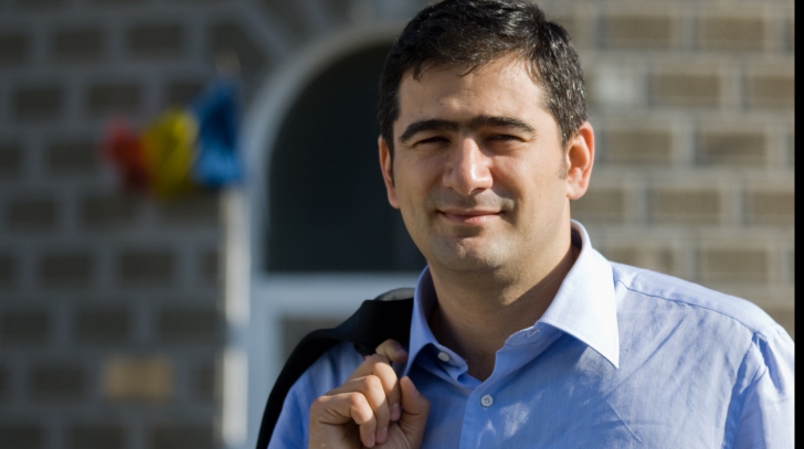 SONDAJ Liberalul Dan Cristian Popescu, favorit în cursa pentru Primăria Sectorului 2