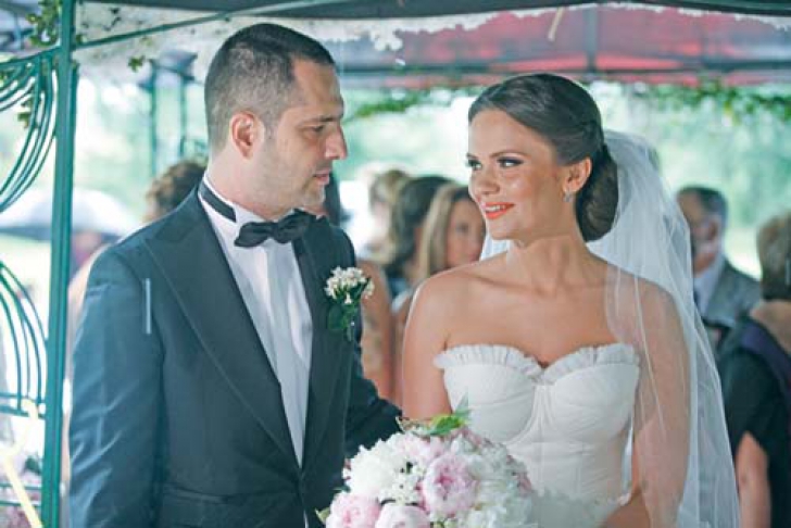 Cum arată prima soţie a lui Mădălin Ionescu, pe care a părăsit-o pentru Cristina Şişcanu