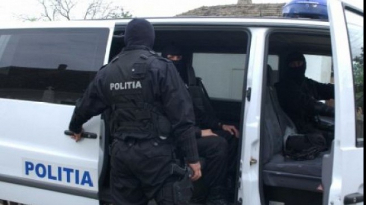 Acțiune a polițiștilor în București și Prahova: 26 de percheziții, 140 de persoane audiate