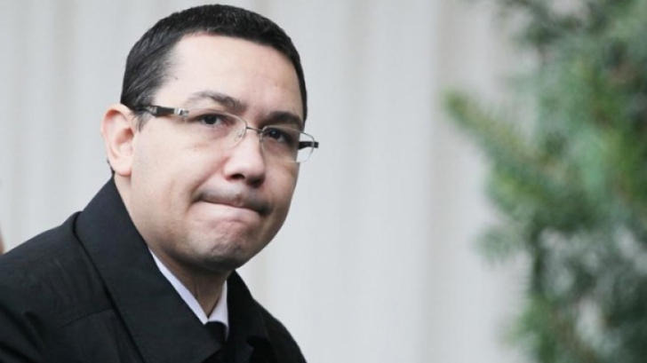 Lavinia Şandru: Victor Ponta îşi retrăieşte pubertatea politică