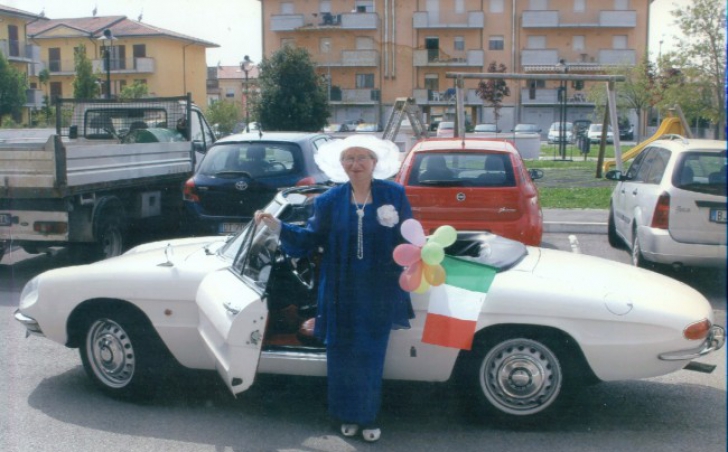 Viaţă ca un film: o bunicuţă din Arad, vedetă în Italia. Ce concursuri câştigă