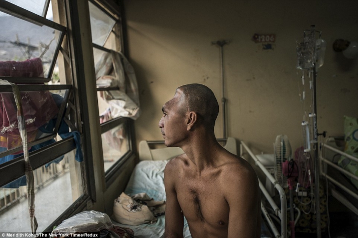 IMAGINI APOCALIPTICE! Pacienţii mor pe capete în spitalele din Venezuela 
