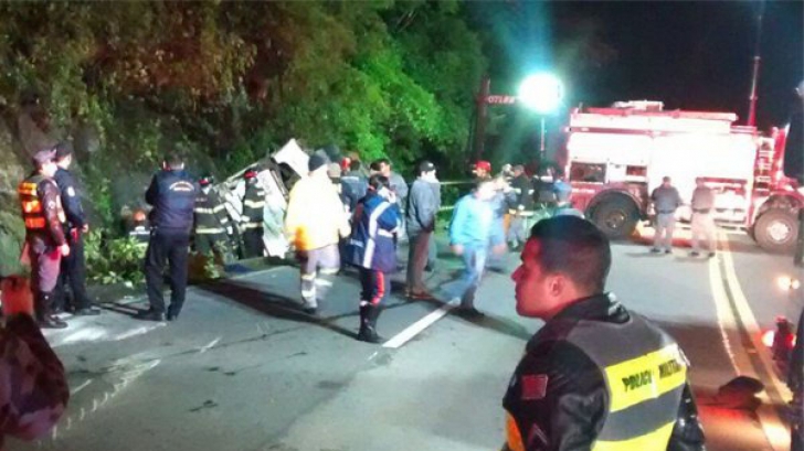Accident îngrozitor. Autocarul cu studenți a căzut într-o râpă: 18 morți și 28 de răniți
