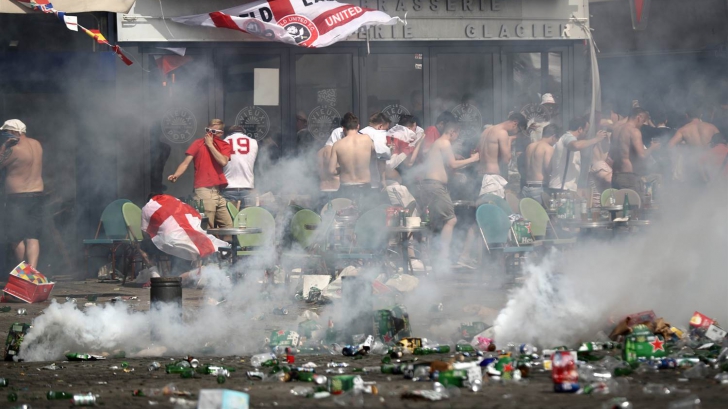 EURO 2016. UEFA a deschis o procedură disciplinară împotriva Rusiei, după violențele din Marsilia