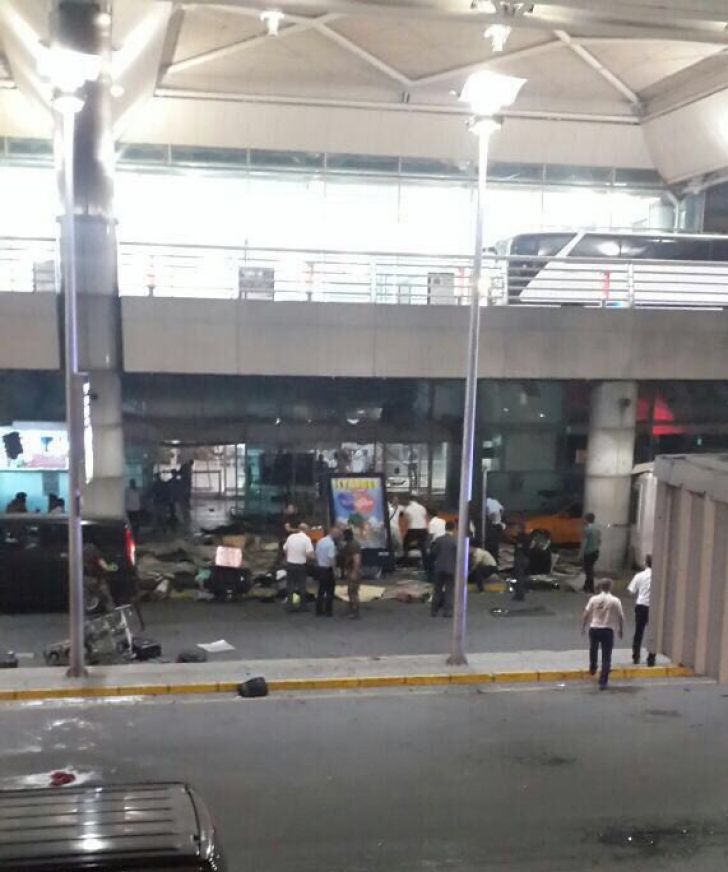 Atentat terorist aeroportul Istanbul