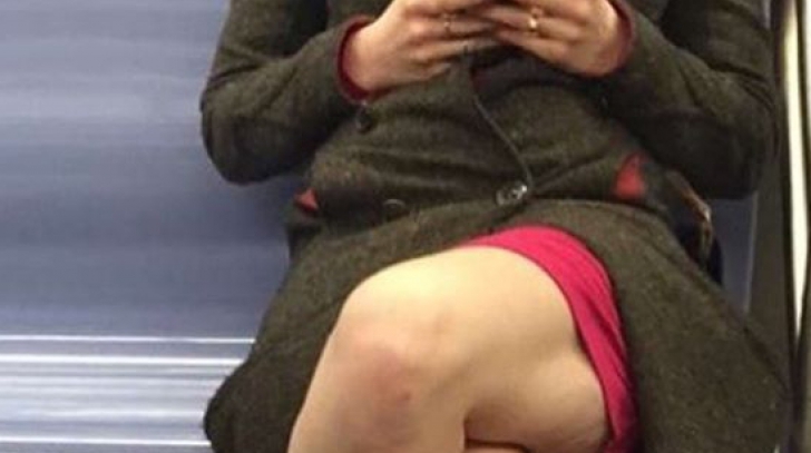 Imaginea care te va lăsa fără cuvinte. Cum a fost fotografiată această femeie în trenul de metrou