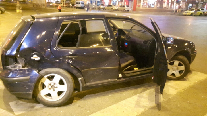 Accident spectaculos în Capitală: 6 mașini implicate, 2 persoane au ajuns la spital! IMAGINI ȘOCANTE