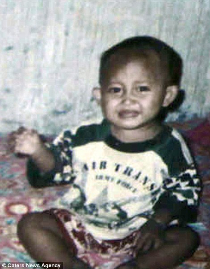 Copil de 10 ani din Indonezia
