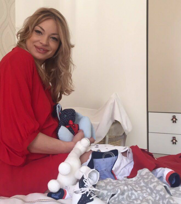 Valentina Pelinel, IMAGINE din dormitorul bebeluşului ei 