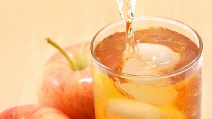 Obişnuieşti să bei suc naturale din fructe? Nu mai face acest lucru! Este mai nesănătos decât crezi