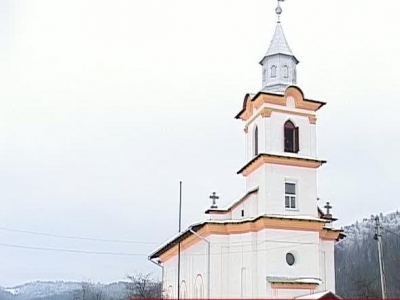 O biserică veche de 150 de ani, incendiată de sataniști