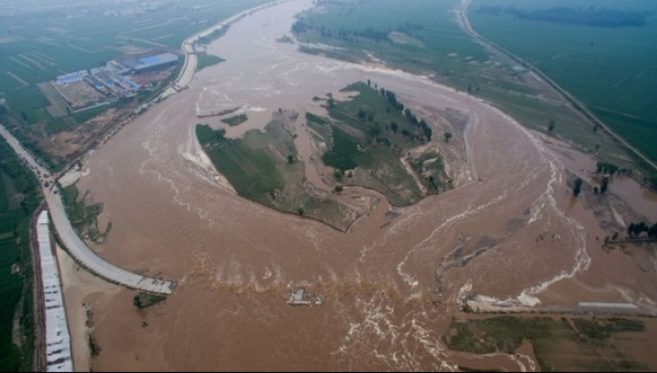 Inundații de proporții în China: cel puțin 78 de persoane au murit. Milioane de oameni, evacuați