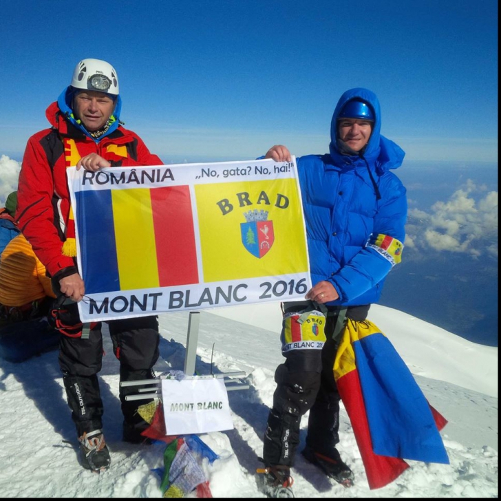 "No, gata? No, hai!" Și au ajuns în vârf. Florin Cazacu și Radu Pavel au cucerit Mont Blanc-ul