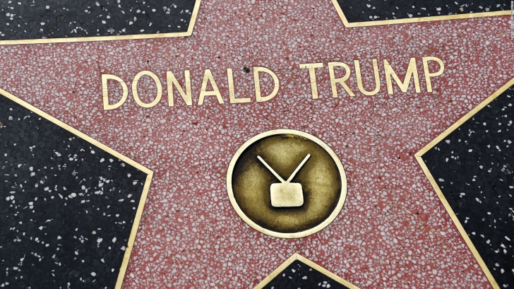 Steaua lui Donald Trump de pe ”Hollywood Walk of Fame”, vandalizată de un artist. Toți au râs