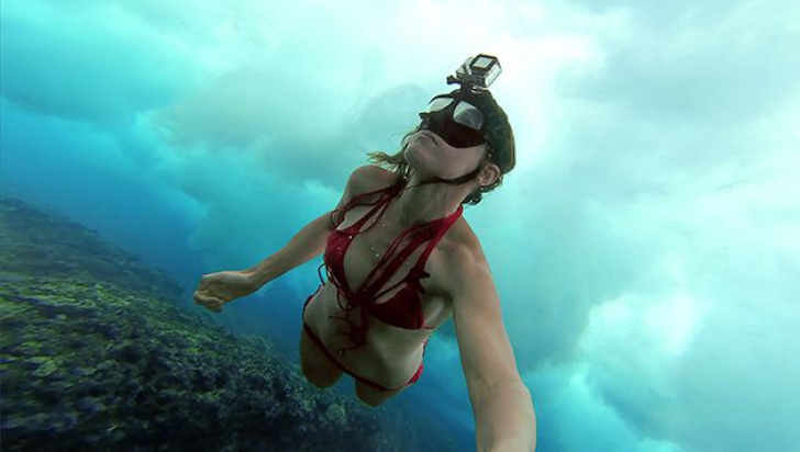 eMAG – Topul celor mai ieftine camere video sport care filmeaza sub apa – Preturile incep de la 130 