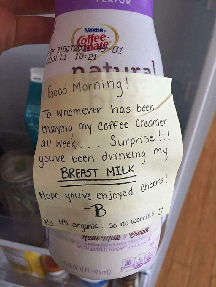 Colegii îi furau mereu laptele din frigiderul de la serviciu. Răzbunarea sa e de-a dreptul INEDITĂ!