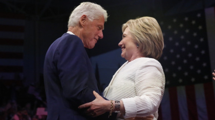 Hillary Clinton, nominalizată oficial în cursa prezidențială. Discurs emoționant al lui Bill Clinton