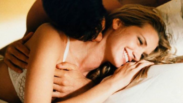 5 tipuri de sex pe care ar trebui să le încerci înainte să te căsătoreşti