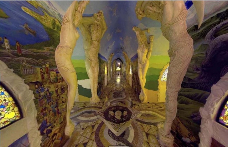 Imagini de senzație! Temple secrete săpate în pământ de un italian excentric