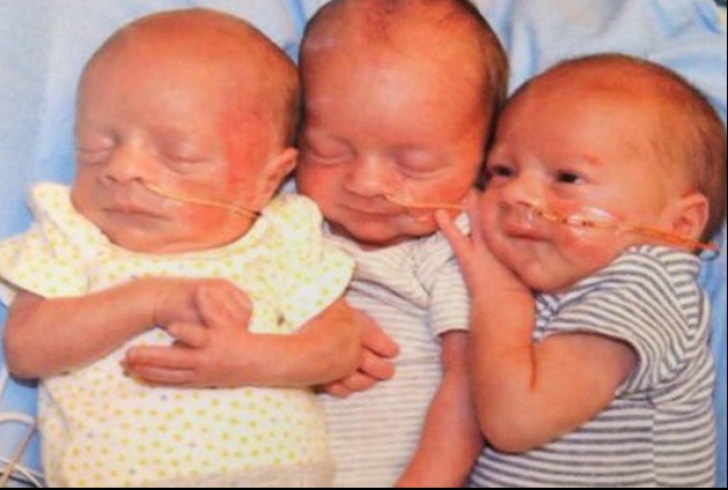 A născut tripleți perfect sănătoși. Opt luni mai târziu, a fost șocată să vadă asta. E imposibil!