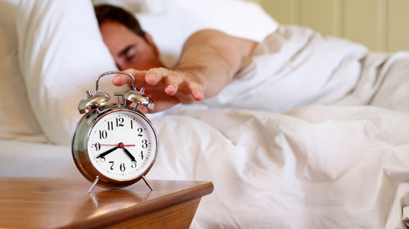 Cinci obiceiuri esențiale pe care orice om ar trebui să le aibă la prima oră a dimineții. Ce poți face pentru o viață mai sănătoasă