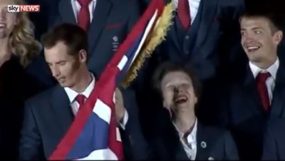Moment ridicol înainte de JO 2016. Ce a făcut tenismanul Andy Murray cu steagul Marii Britanii
