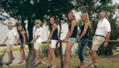 Aşa ceva nu ai mai văzut! Cum au putut să se fotografieze pe plajă