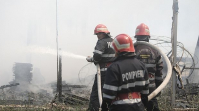Incendiu în Bucureşti, în zona Pallady. Pompierii au intervenit cu 5 autospeciale