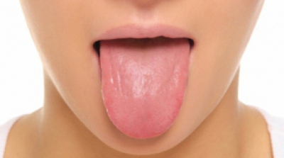 Ţine limba lipită de cerul gurii şi respiră aşa timp de 60 de secunde. Ceva uimitor se va întâmpla
