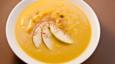 Ce se întâmplă dacă pui o bucată de măr în supă 