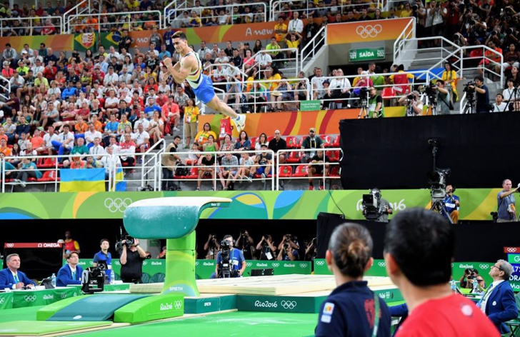 JO 2016: Gimnastică. Drăgulescu, la un pas de medalie! Românul a terminat pe 4 finala de la sărituri