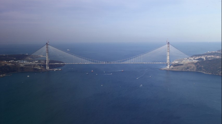 Turcii inaugurează cel mai lung pod suspendat cu sistem feroviar din lume