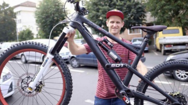 Cum l-a făcut fericit un poliţist din Sibiu pe un campion la ciclism din Austria 