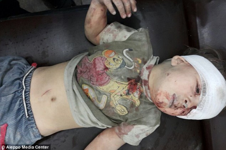 Sfâşietor: adevărata faţă a războiului. Un băieţel de 5 ani singur şi rănit, imaginea Siriei