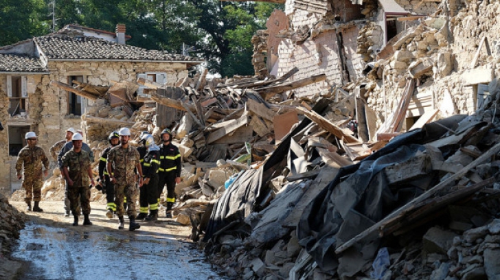 Cutremurul devastator din Italia. Bilanţ tragic: 291 de morţi. MAE: 11 români au murit
