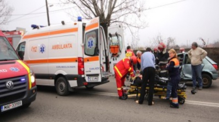 Accident GRAV în Vrancea: opt persoane rănite. A fost activat planul roşu de intervenţie