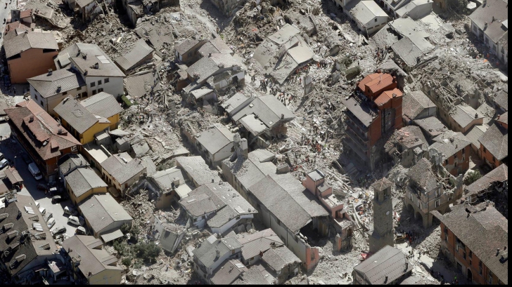 Cutremurele din Italia au deplasat solul cu 20 cm