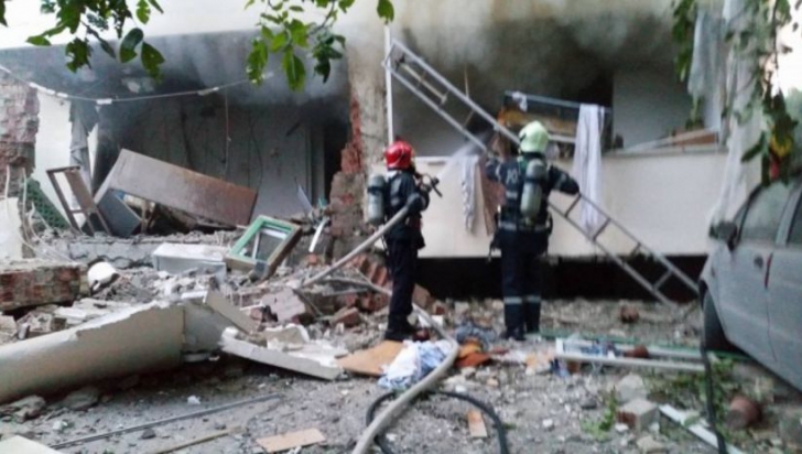 Mărturiile unei locatare din blocul din Iași, distrus de explozie: "Un pian, proiectat în tavan"