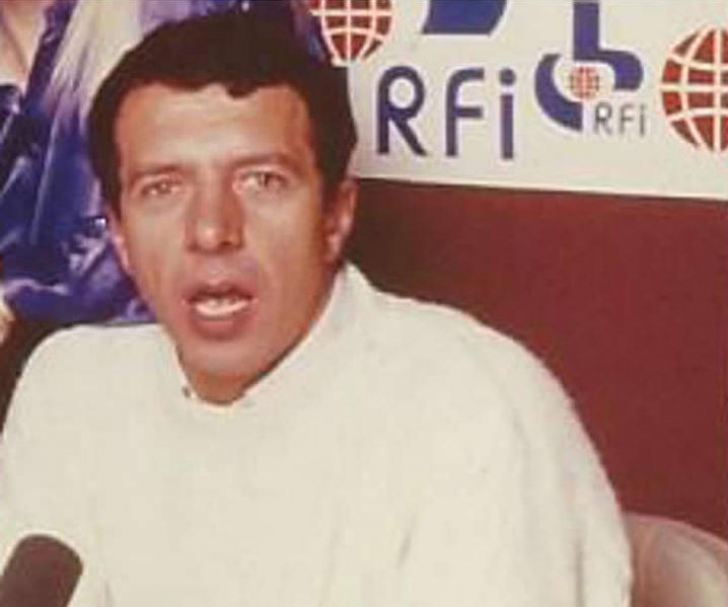 Doliu: a murit un cunoscut jurnalist din România. Era bolnav de mai mult timp