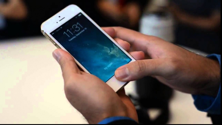 Apple ar putea să lanseze un telefon cu ecran curbat! Când s-ar putea întâmpla acest lucru
