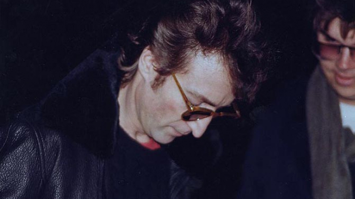Instanța americană a refuzat a noua oară cererea de eliberare din închisoare a asasinului lui Lennon