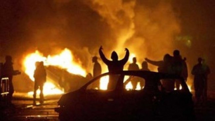 Alertă în Suedia. Refugiaţii au incendiat peste 2.000 de maşini 